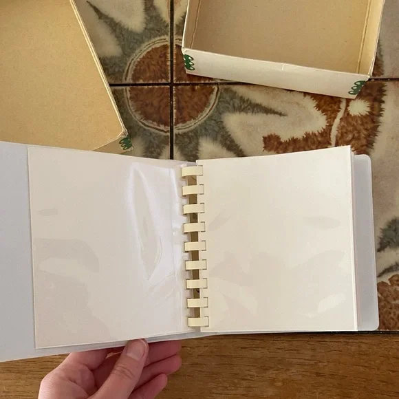 Vintage mini photo album - Picture 3 of 5